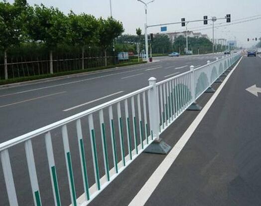 護(hù)欄施工